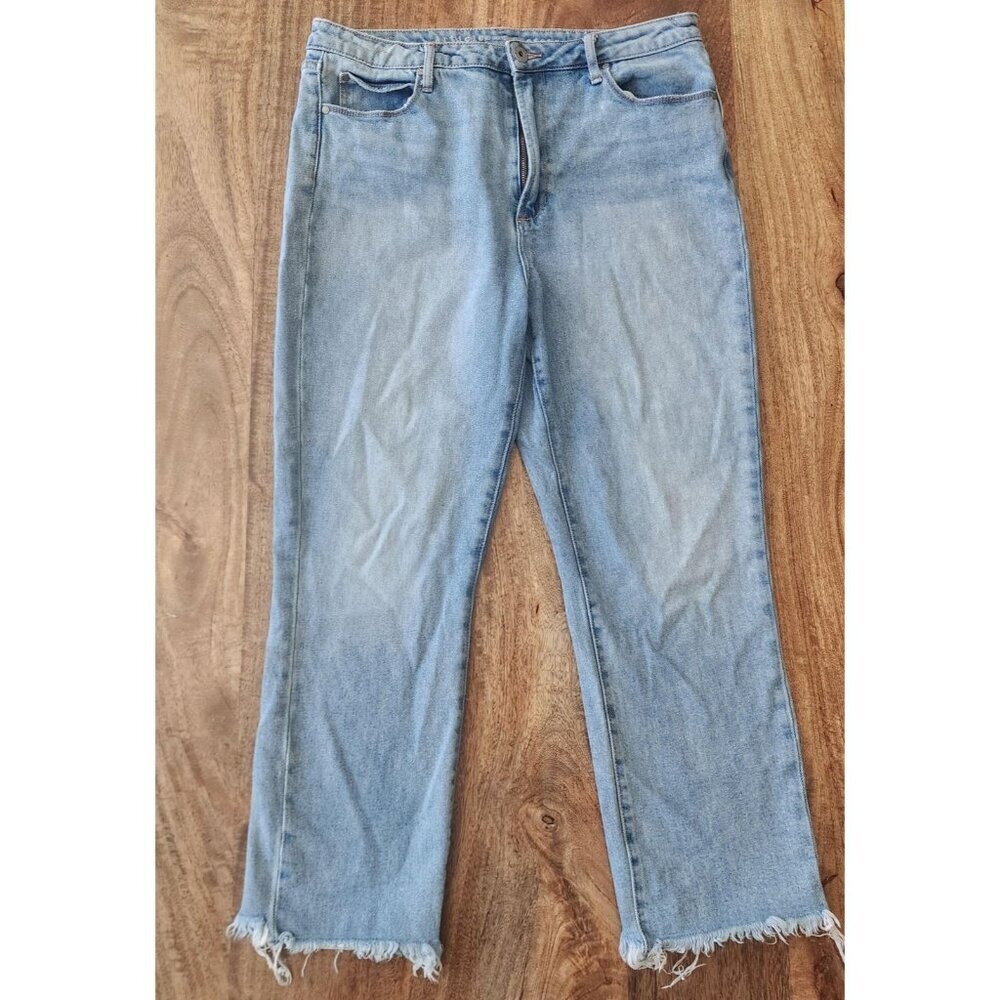 Articles of Society Jeans Womens 31 Light Wash Roslyn Raw Hem Cropped Stretch